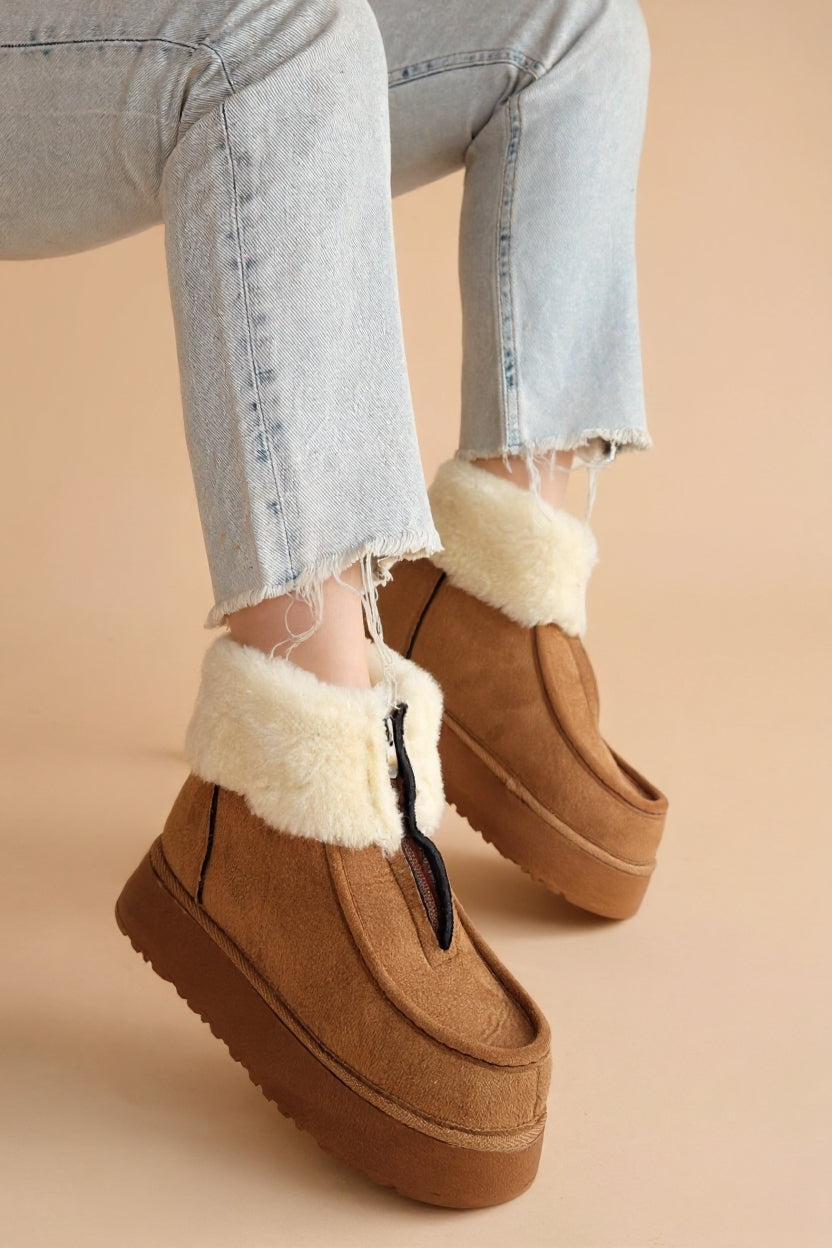 Zinya Kadın Taba İçi Kürklü Önden Fermuarlı Süet Bot