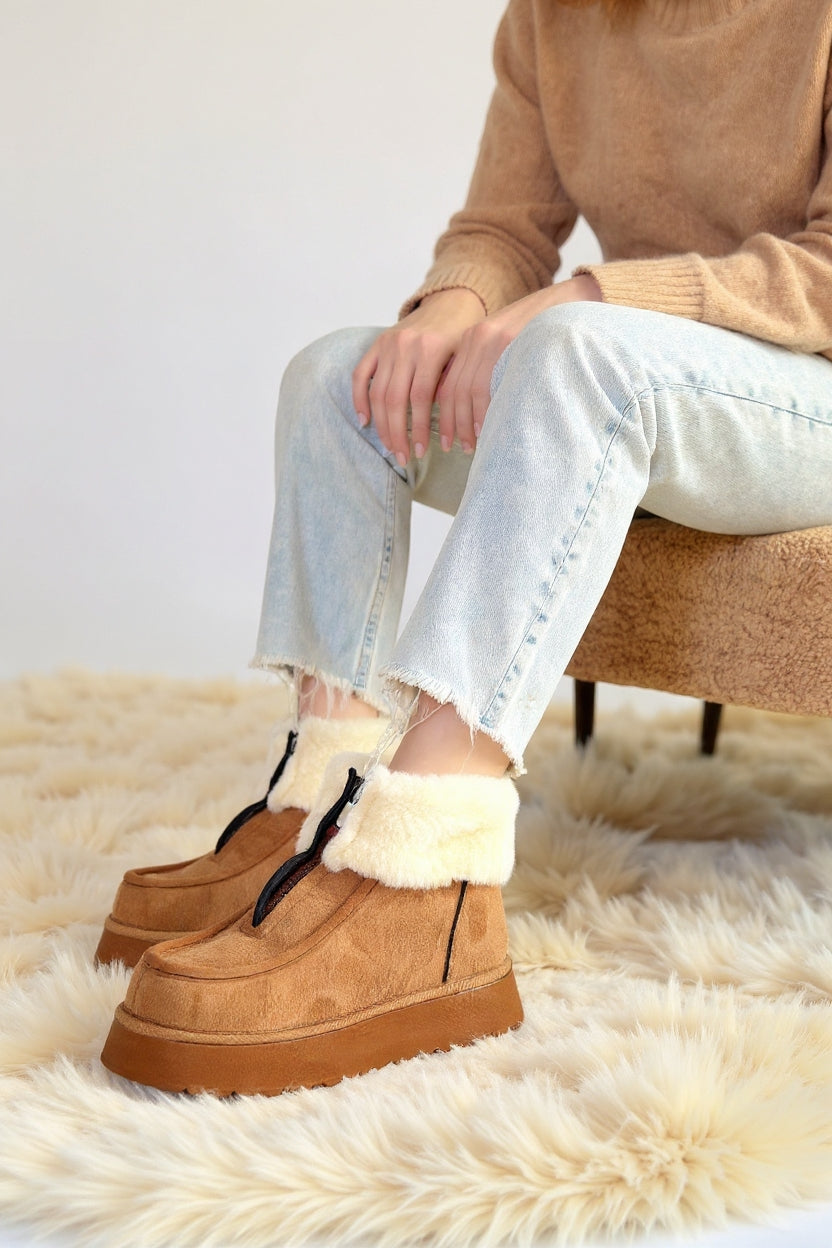Zinya Kadın Taba İçi Kürklü Önden Fermuarlı Süet Bot
