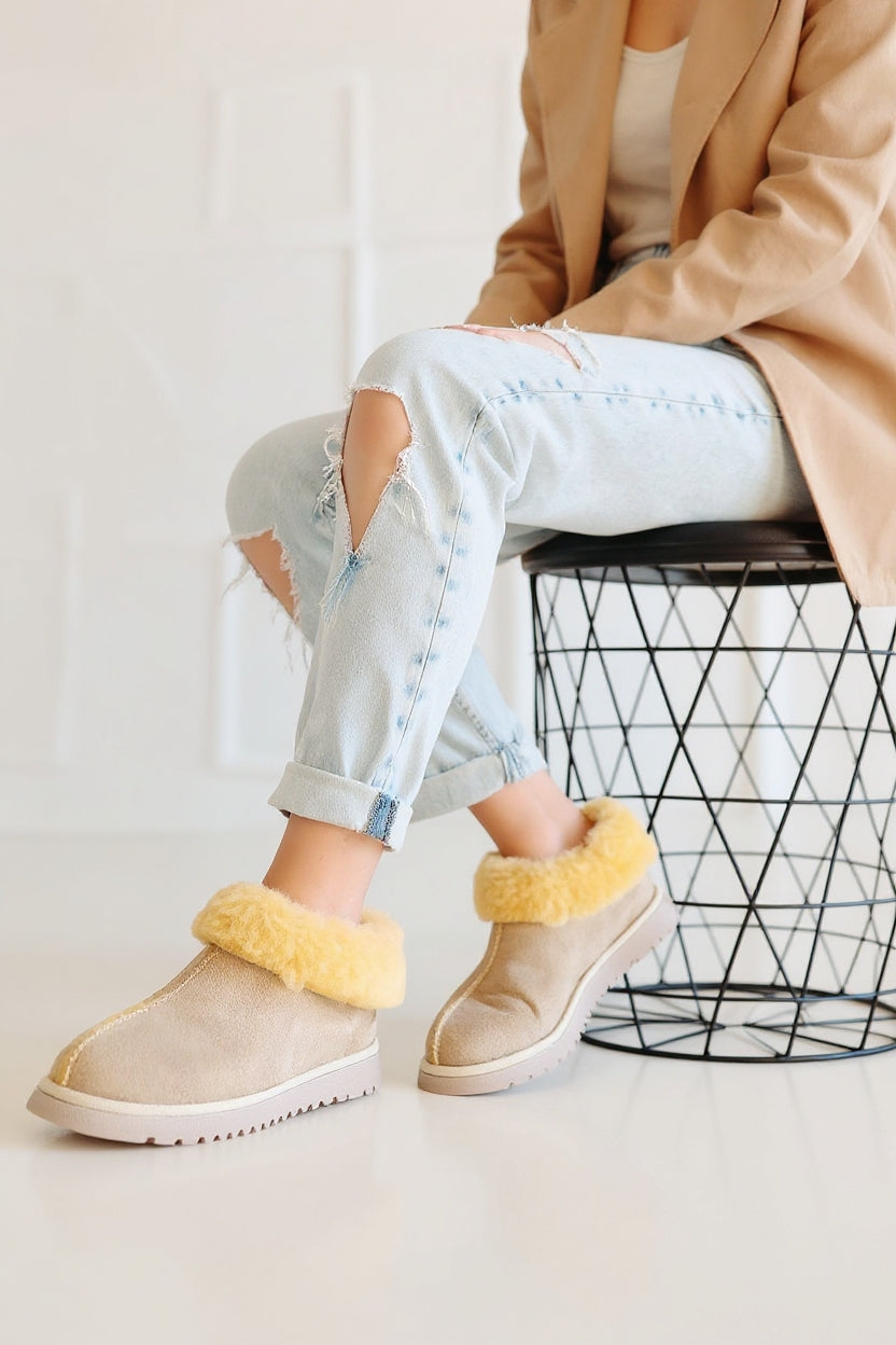 Abby Kadın Bej Süet İçi Kürklü Bot