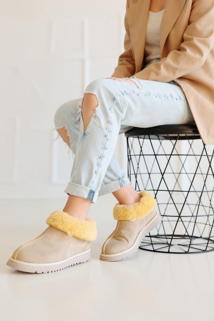 Abby Kadın Bej Süet İçi Kürklü Bot