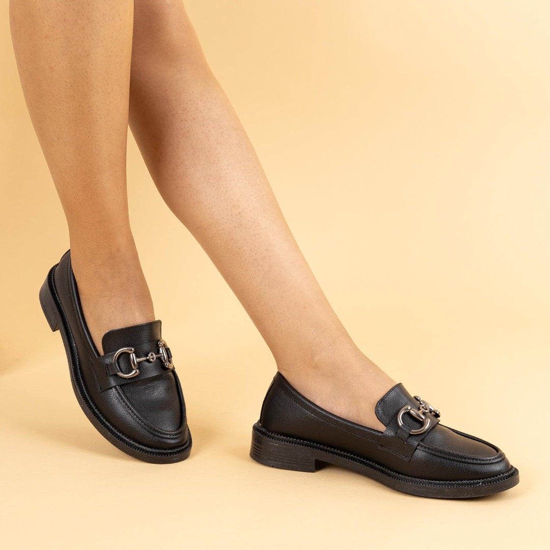 Albarus Kadın Tokalı Siyah Loafer Ayakkabı