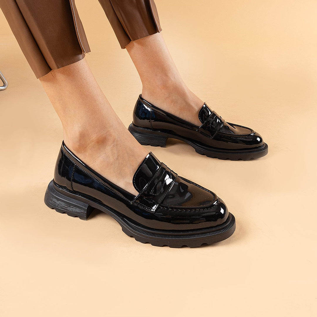 Angela Kadın Parlak Siyah Loafer Ayakkabı