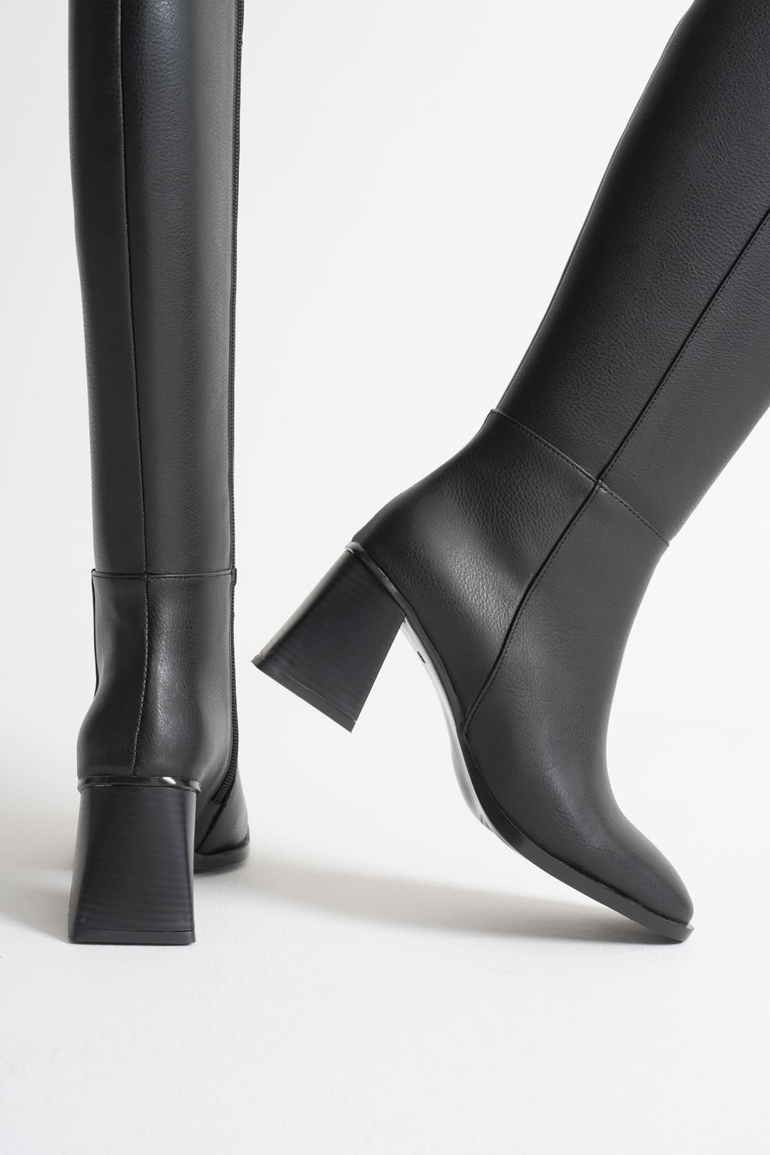 Arden Kadın Siyah Kışlık Çizme