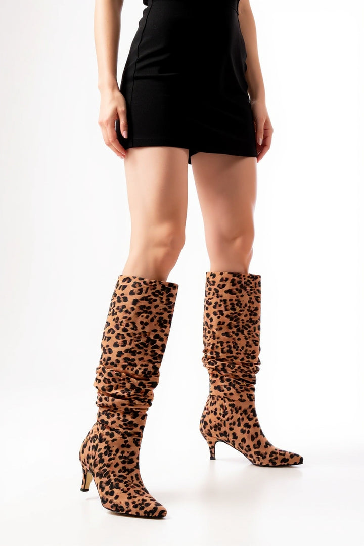 Aybin Leopar Körüklü İnce Topuklu Kadın Çizme