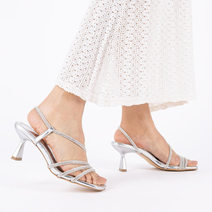Ayeka Kadın Metalik Gümüş Topuklu Ayakkabı