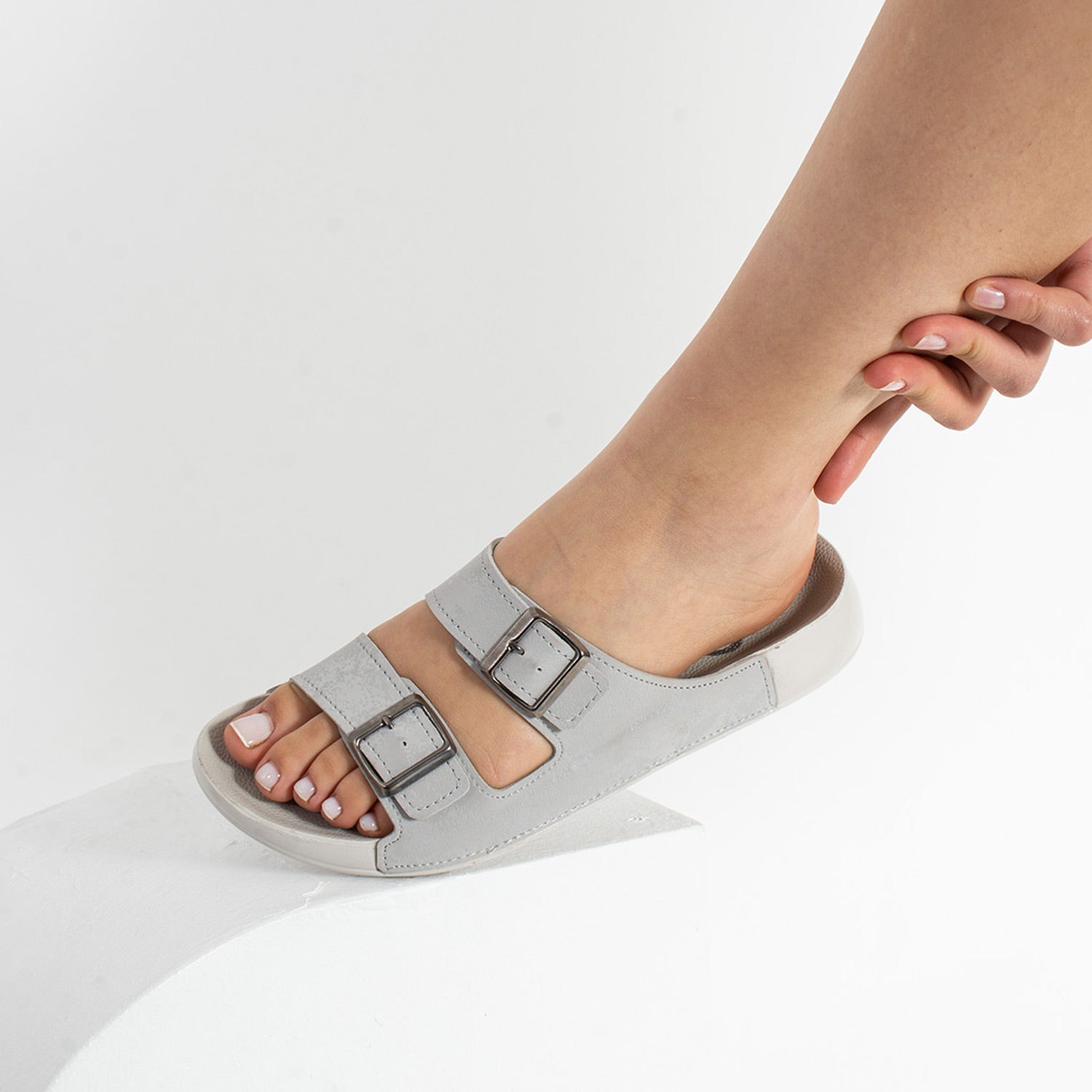 Benetton Durden Kadın Gri Terlik BN-1418