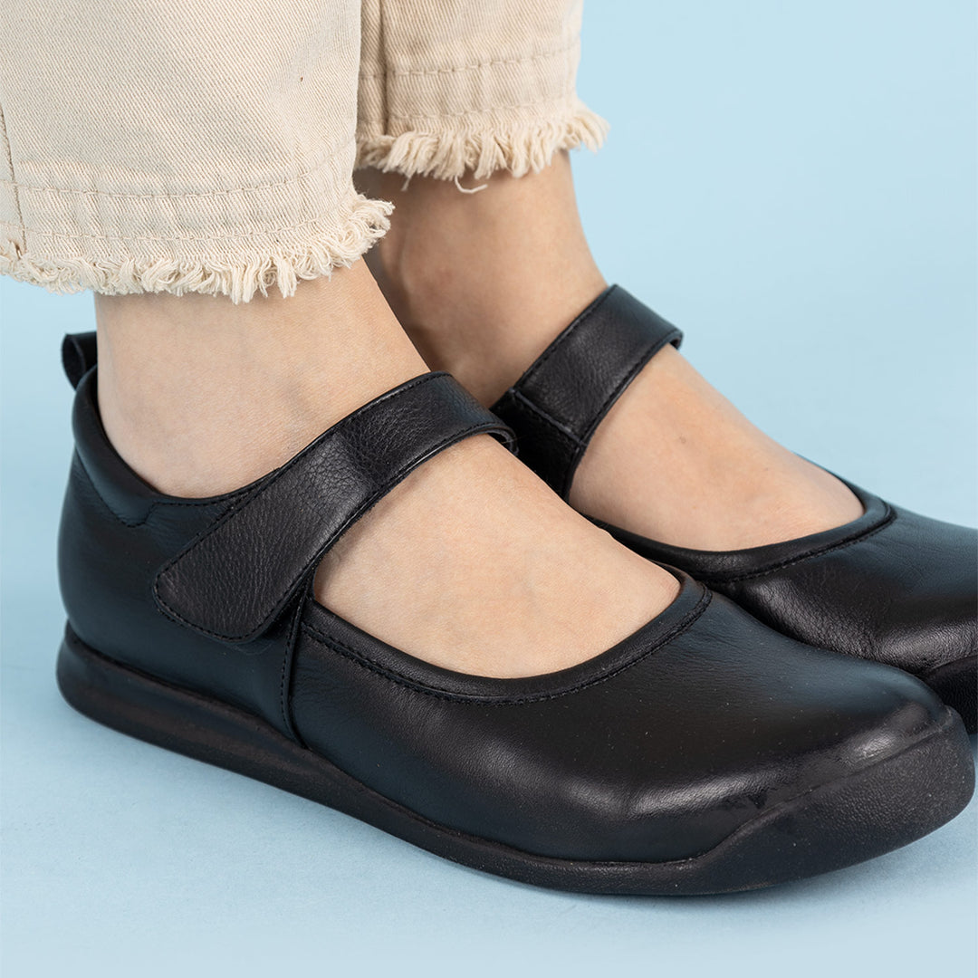 Buta Kadın Hakiki Deri Siyah Günlük Ayakkabı