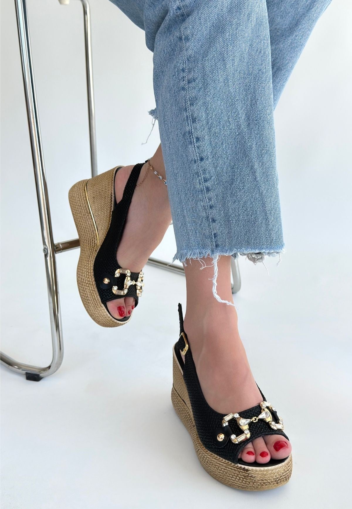 Caver Kadın Siyah Dolgu Topuk Sandalet