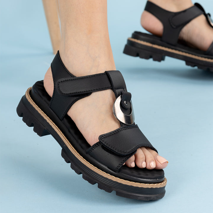 Cero Kadın Cırt Cırtlı Siyah Sandalet