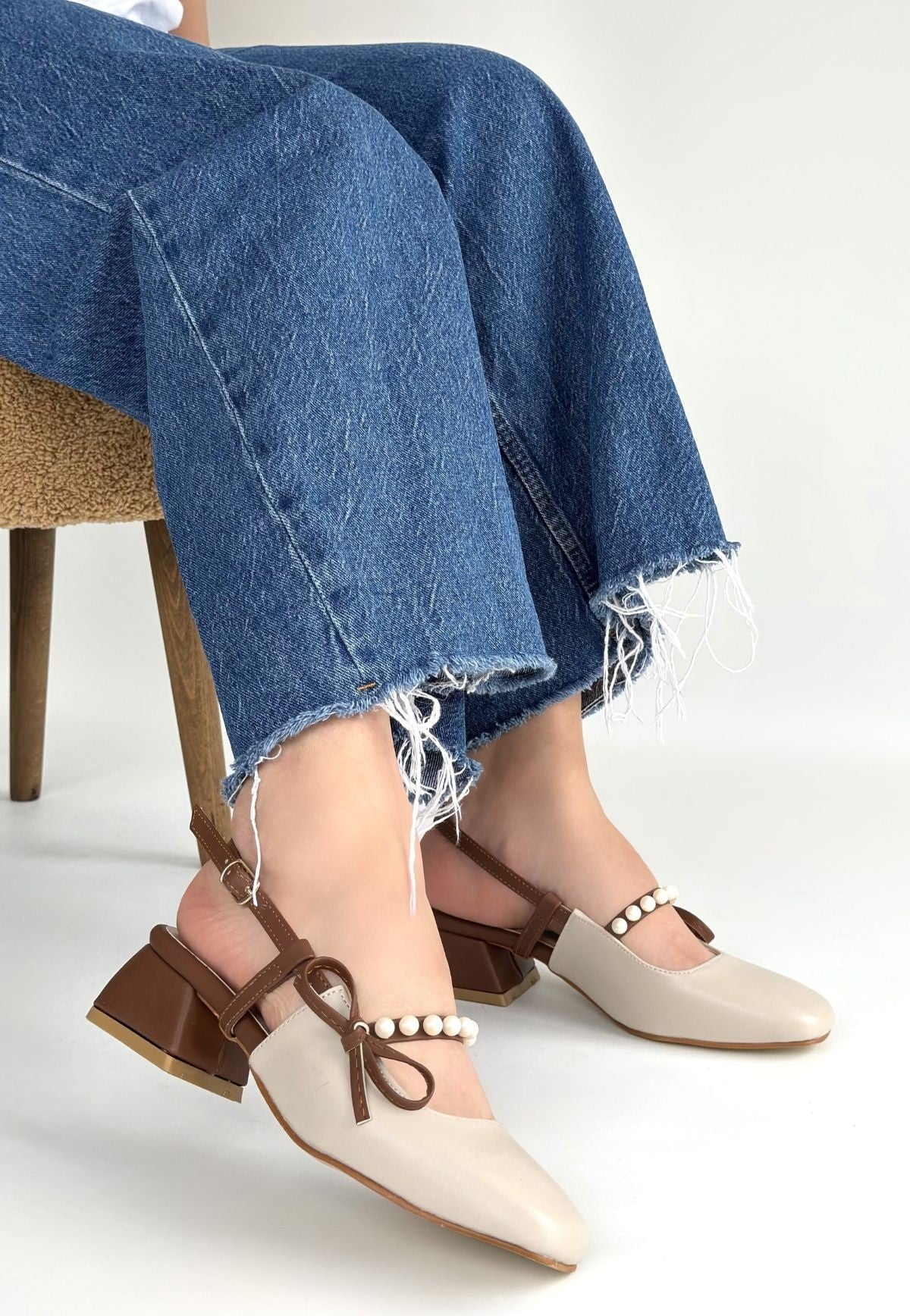 Ceyda Bej Cilt Taba Detaylı Topuklu Ayakkabı