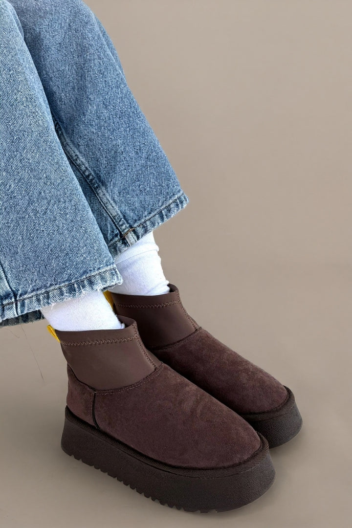 Cuen Kadın Kahverengi Streç Boğazlı Kürklü Süet Bot