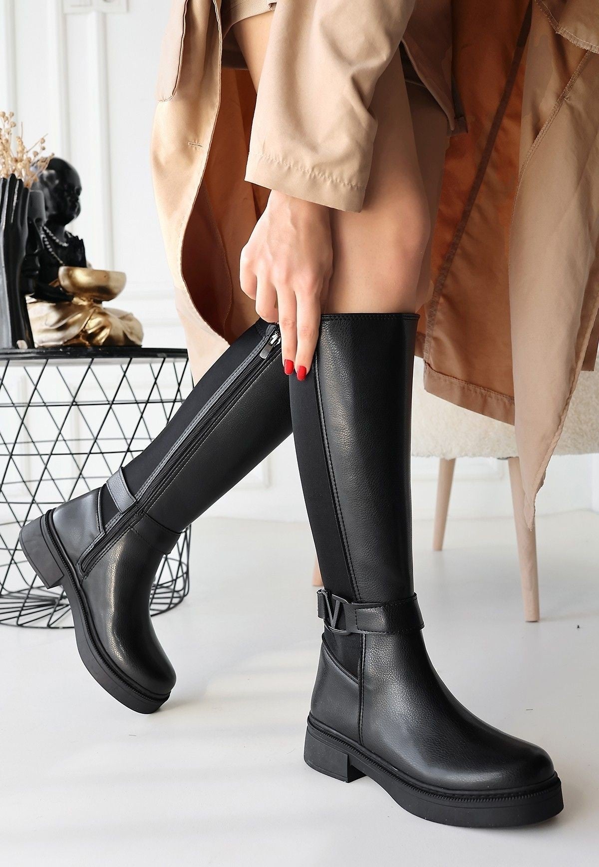 Diona Kadın Siyah Diz Altı Streç Detaylı Çizme