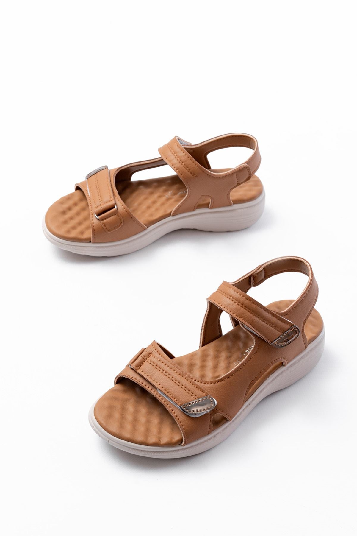 Tukep Taba Baret Cırtlı Dikişli Kadın Sandalet