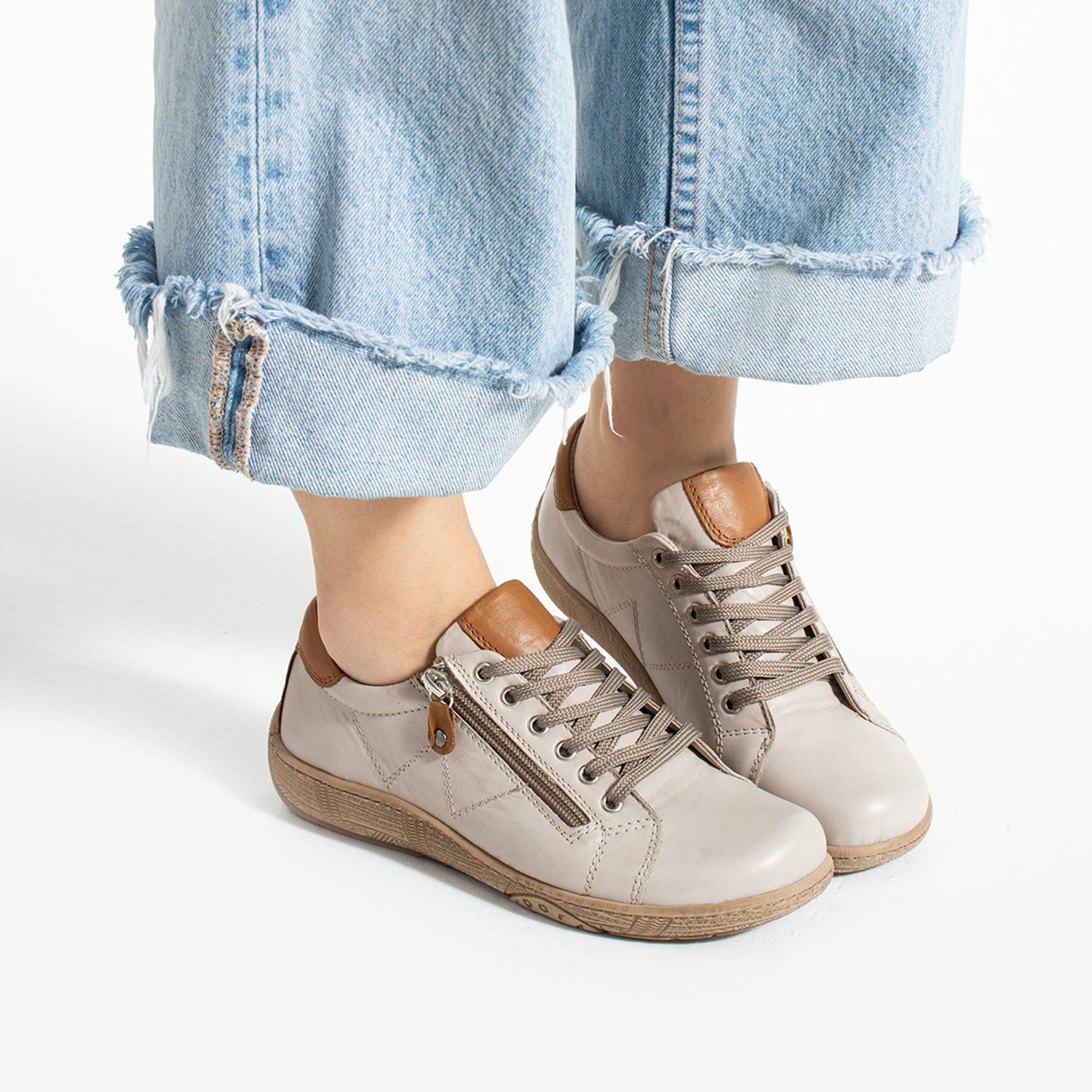 Dobran Kadın Hakiki Deri Gümüş Günlük Ayakkabı