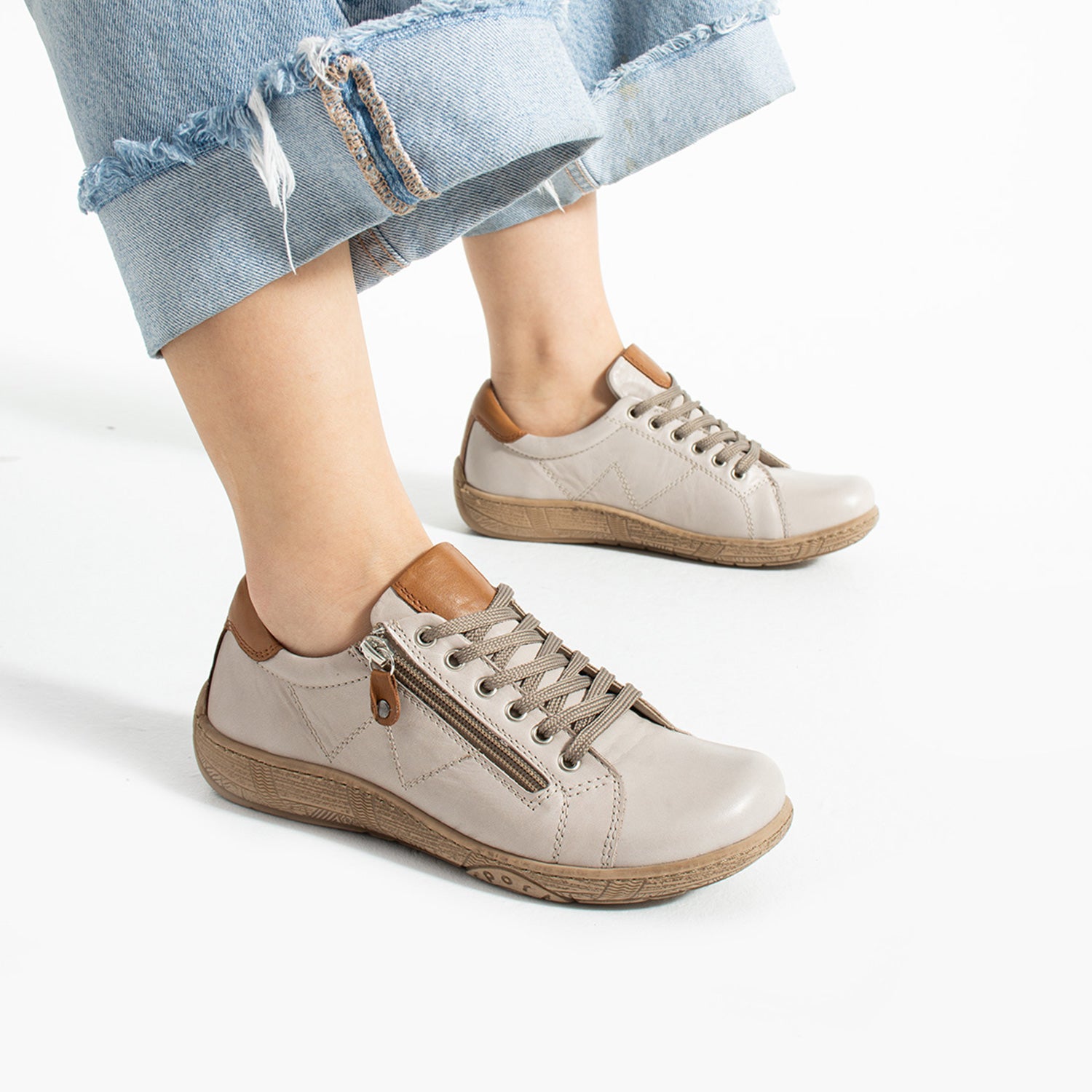 Dobran Kadın Hakiki Deri Gümüş Günlük Ayakkabı