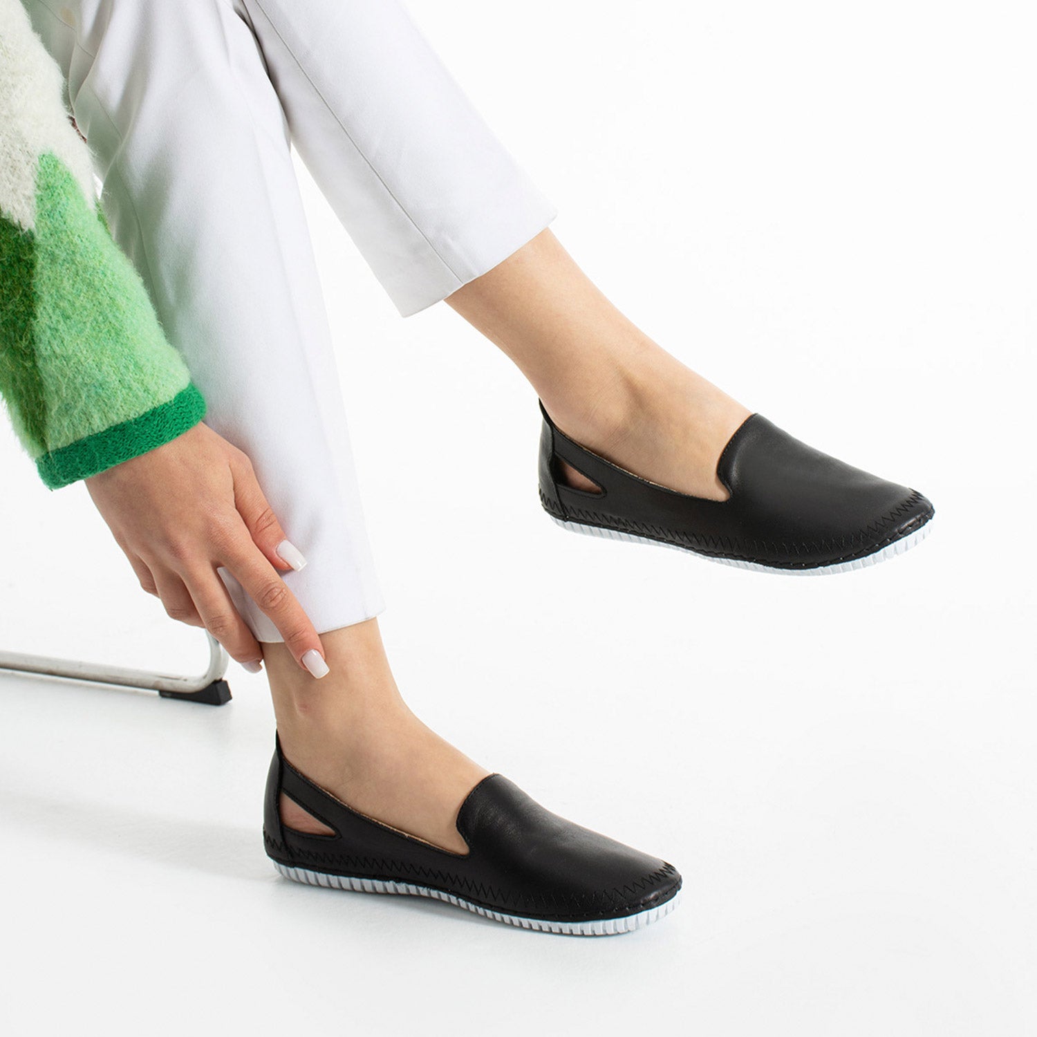 Thur Kadın Hakiki Deri Siyah Babet Ayakkabı