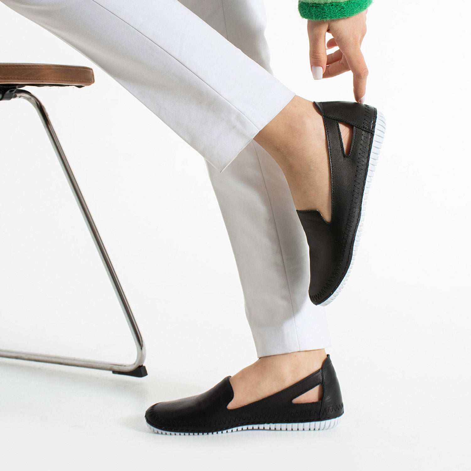 Thur Kadın Hakiki Deri Siyah Babet Ayakkabı