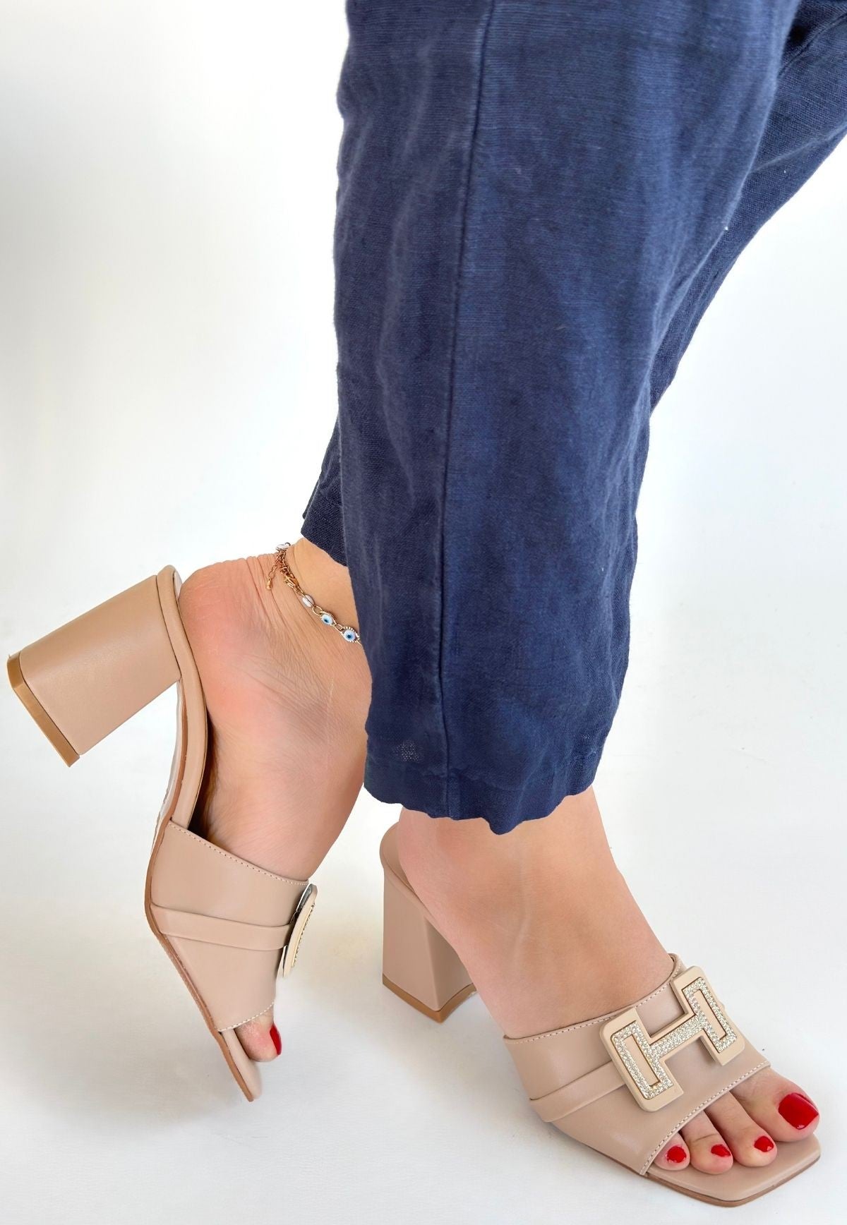 Erew Kadın Bej Topuklu Terlik