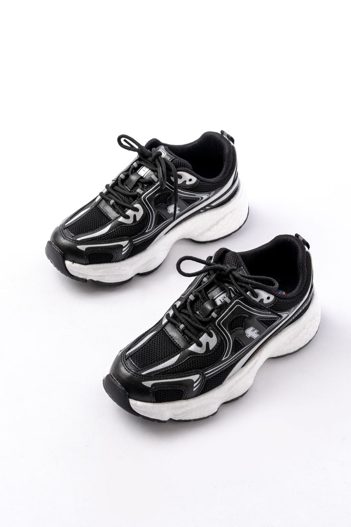 Bohenay Siyah Bağcıklı Beyaz Tabanlı Yazlık Spor Ayakkabı