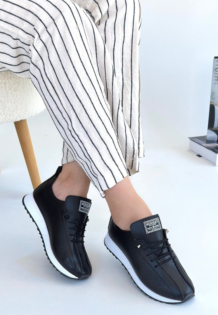 Fiert Kadın Siyah Bağcıklı Spor Ayakkabı