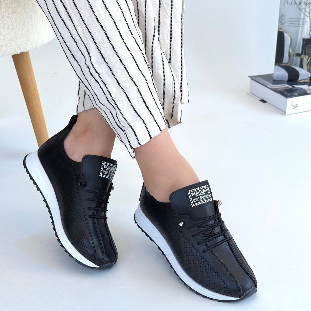 Fiert Kadın Siyah Bağcıklı Spor Ayakkabı