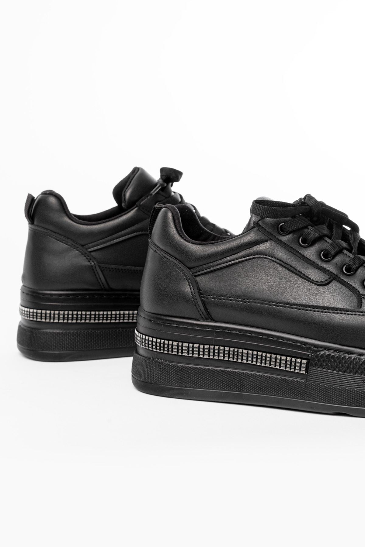 Senvia Kadın Siyah Taş Aksesuarlı Spor Ayakkabı