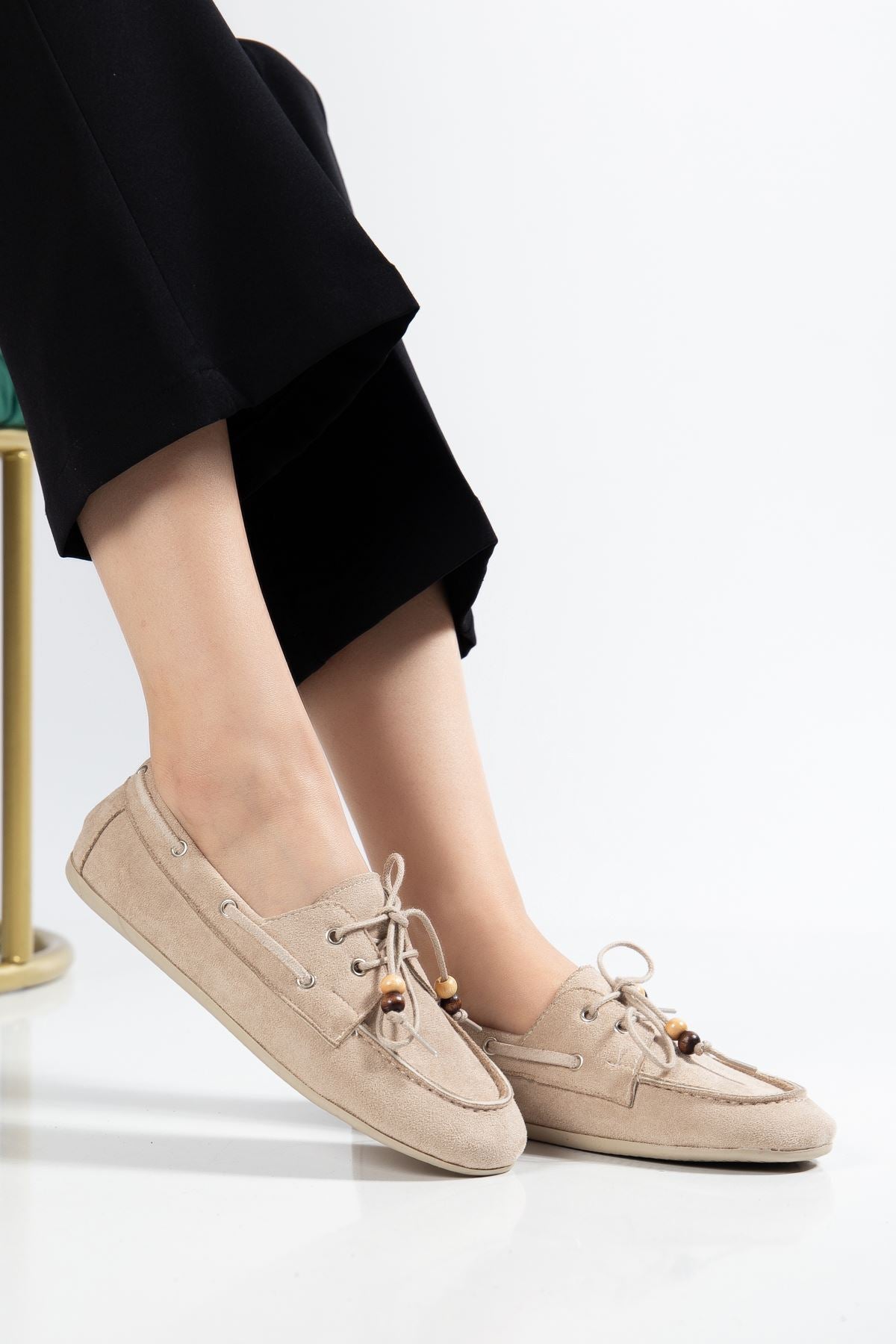 Torene Kadın Bej Süet Boncuk İpli Loafer Ayakkabı