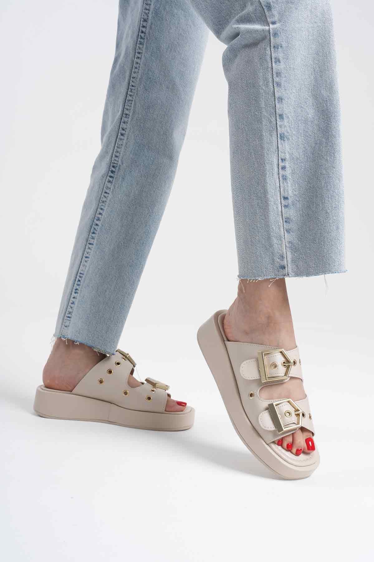 Glos Kadın Bej Terlik