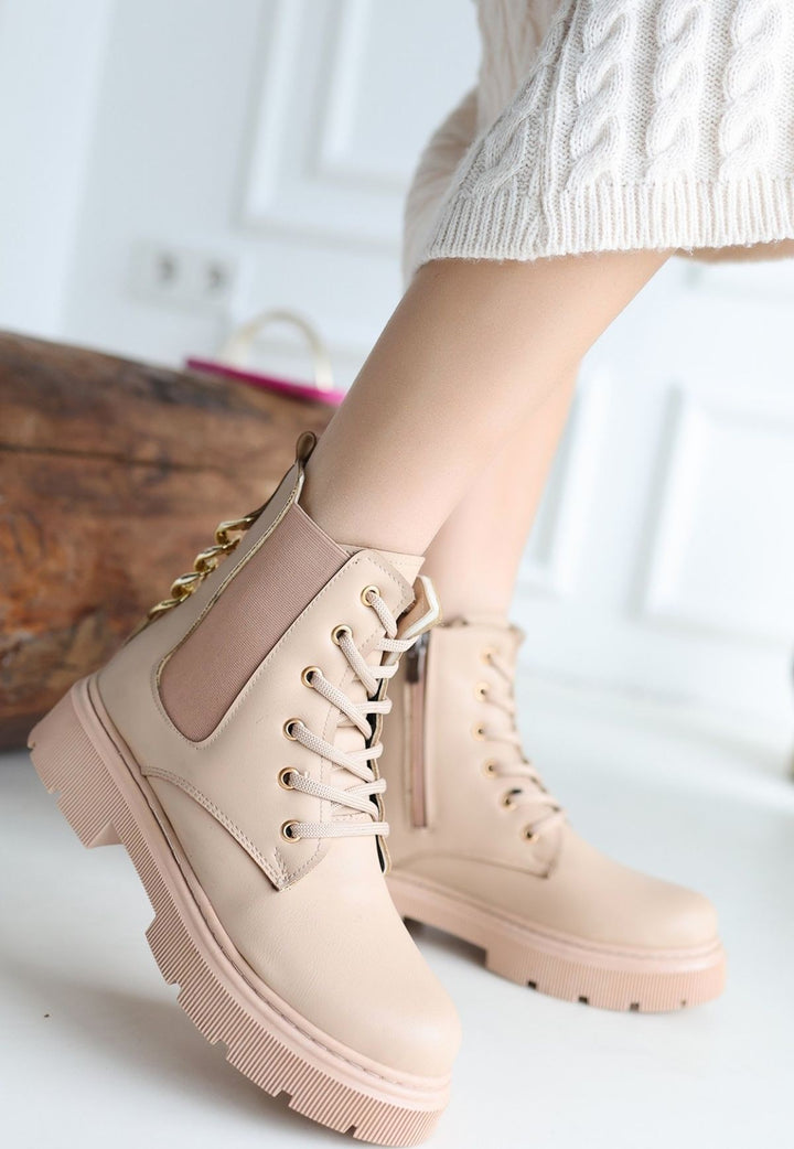 Harte Kadın Nude Bağcıklı Bot