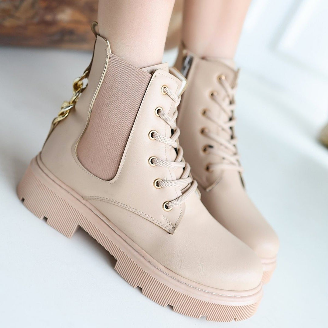 Harte Kadın Nude Bağcıklı Bot