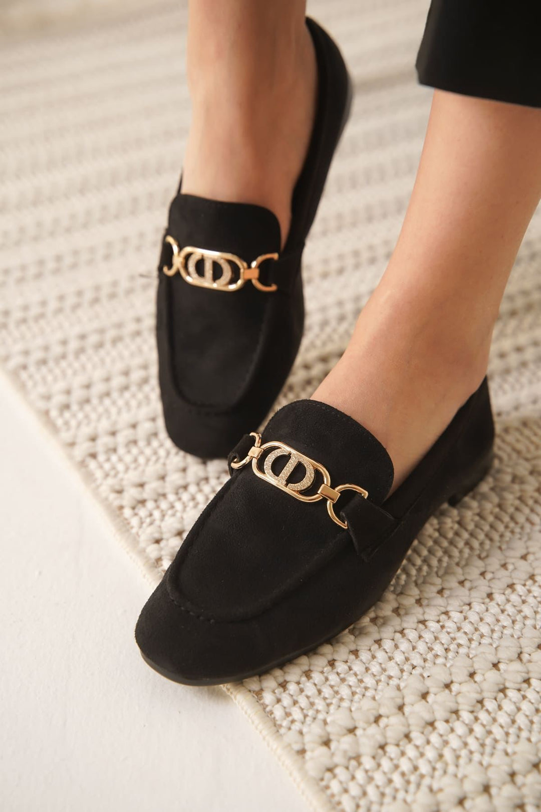 Hera Kadın Tokalı Siyah Süet Loafer Ayakkabı