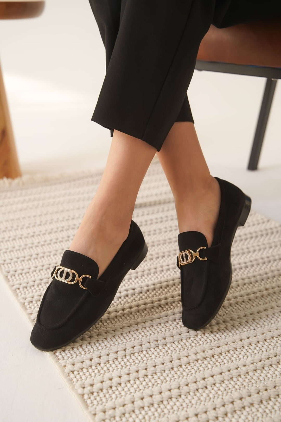 Hera Kadın Tokalı Siyah Süet Loafer Ayakkabı