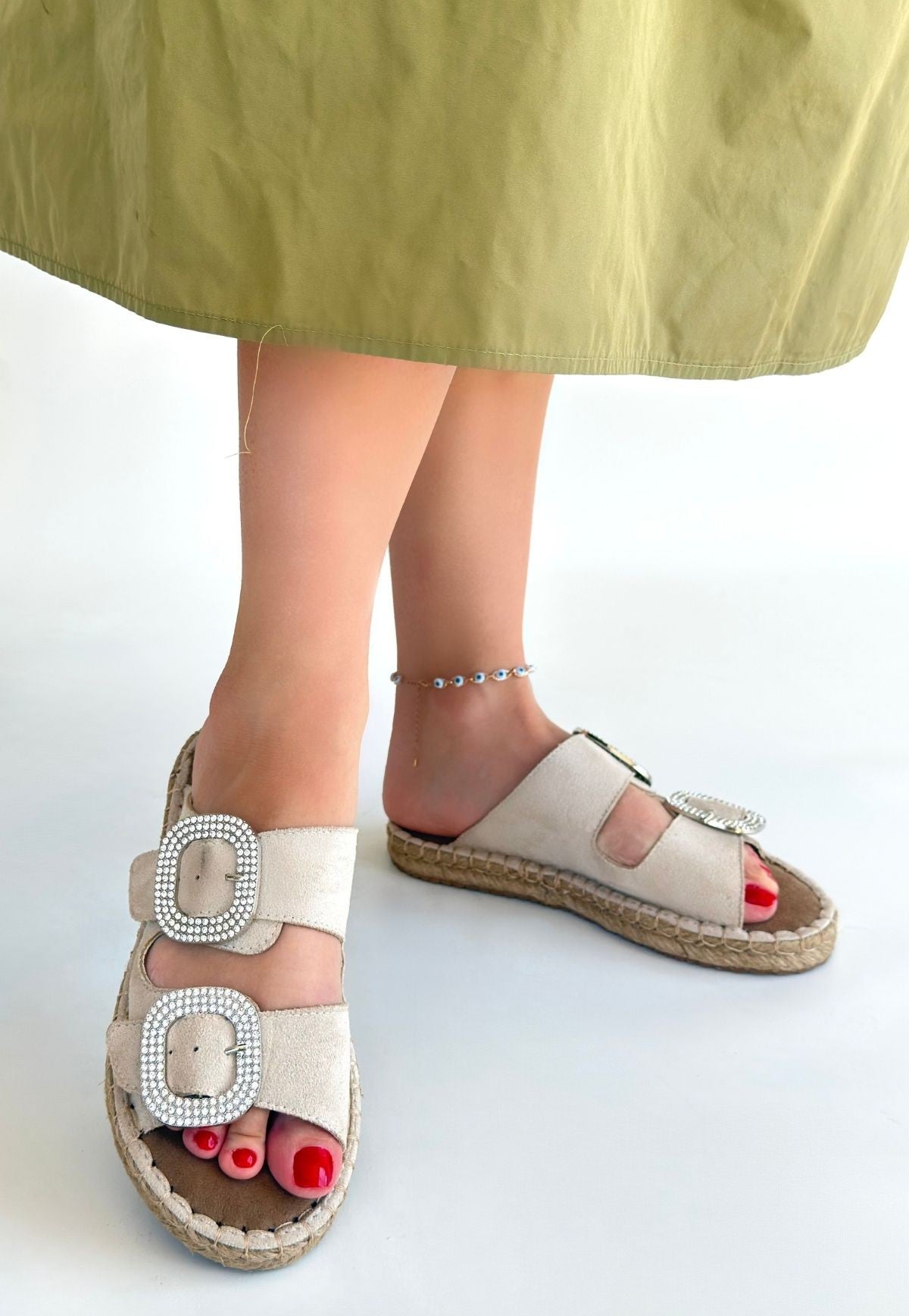 Hertas Kadın Bej Nubuk Taşlı Tokalı Terlik