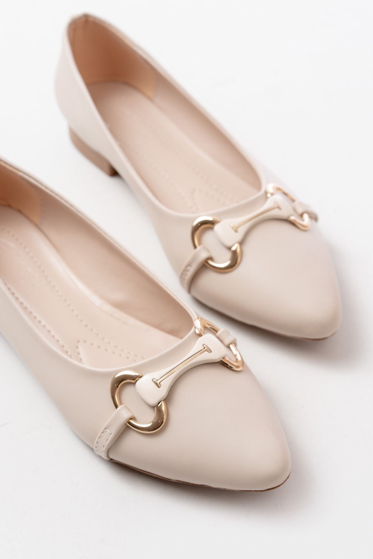 Ajitary Ten Taş Aksesuarlı Babet Ayakkabı