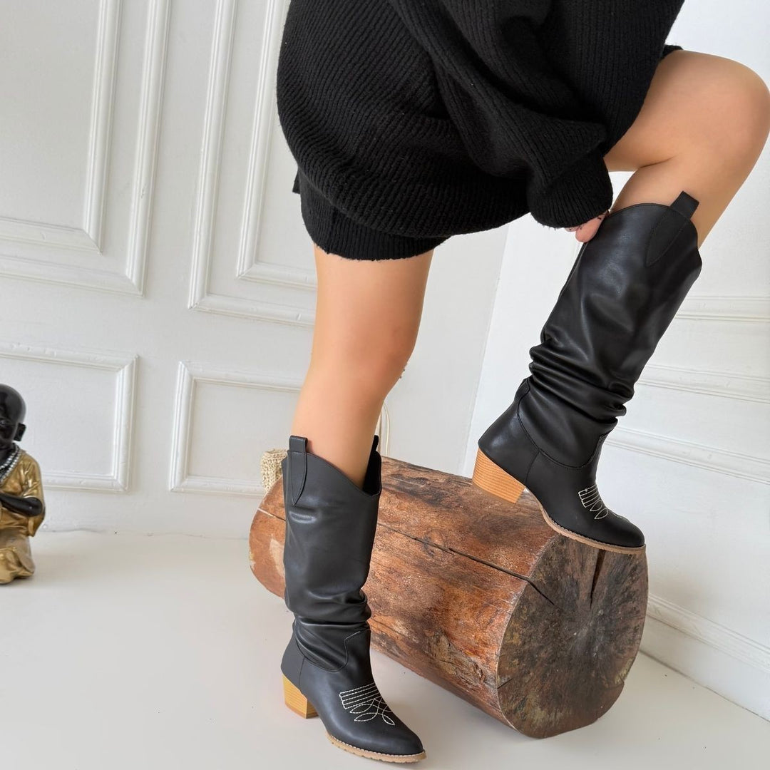 Jeoni Kadın Siyah Kovboy Körüklü Topuklu Çizme