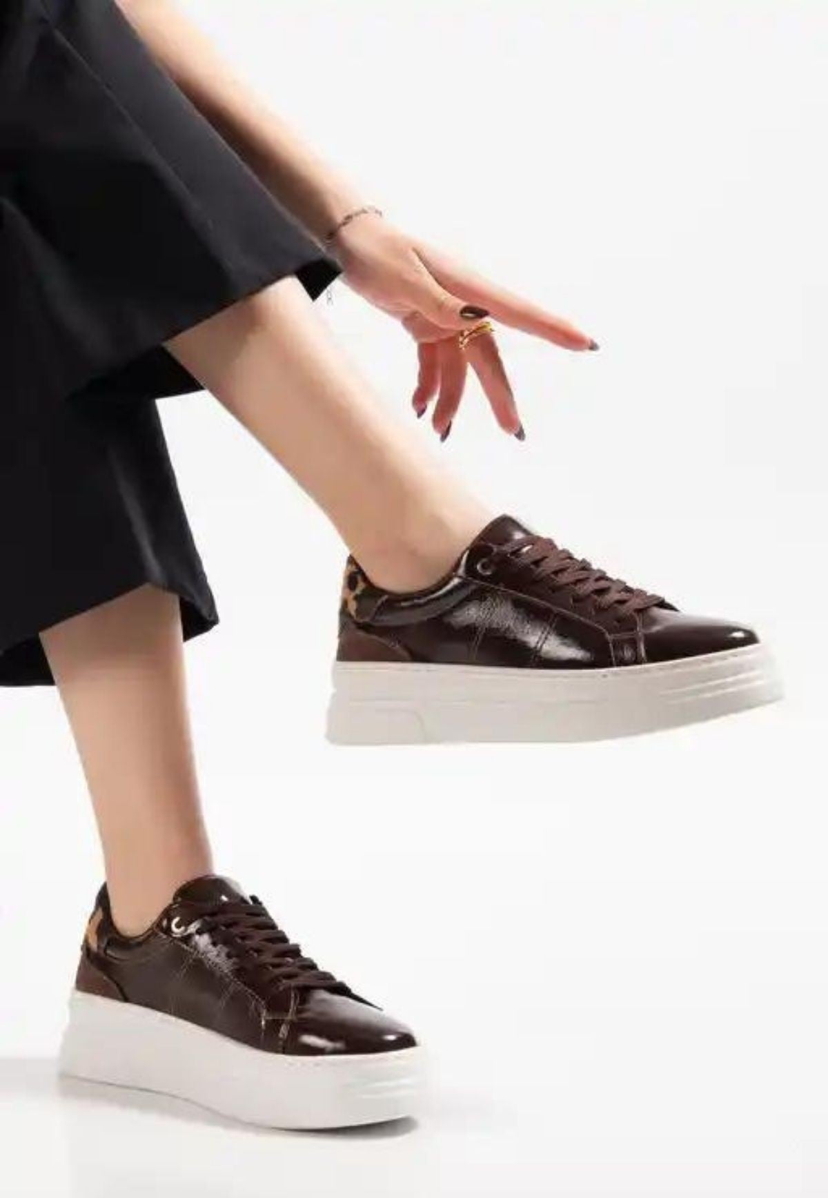 Jetan Kadın Kahverengi Rugan Bağcıklı Spor Ayakkabı