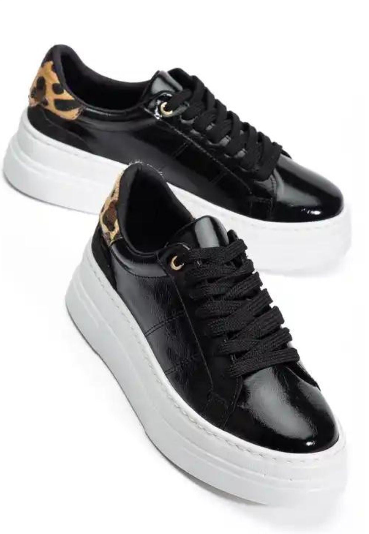 Jetan Kadın Siyah Rugan Bağcıklı Spor Ayakkabı