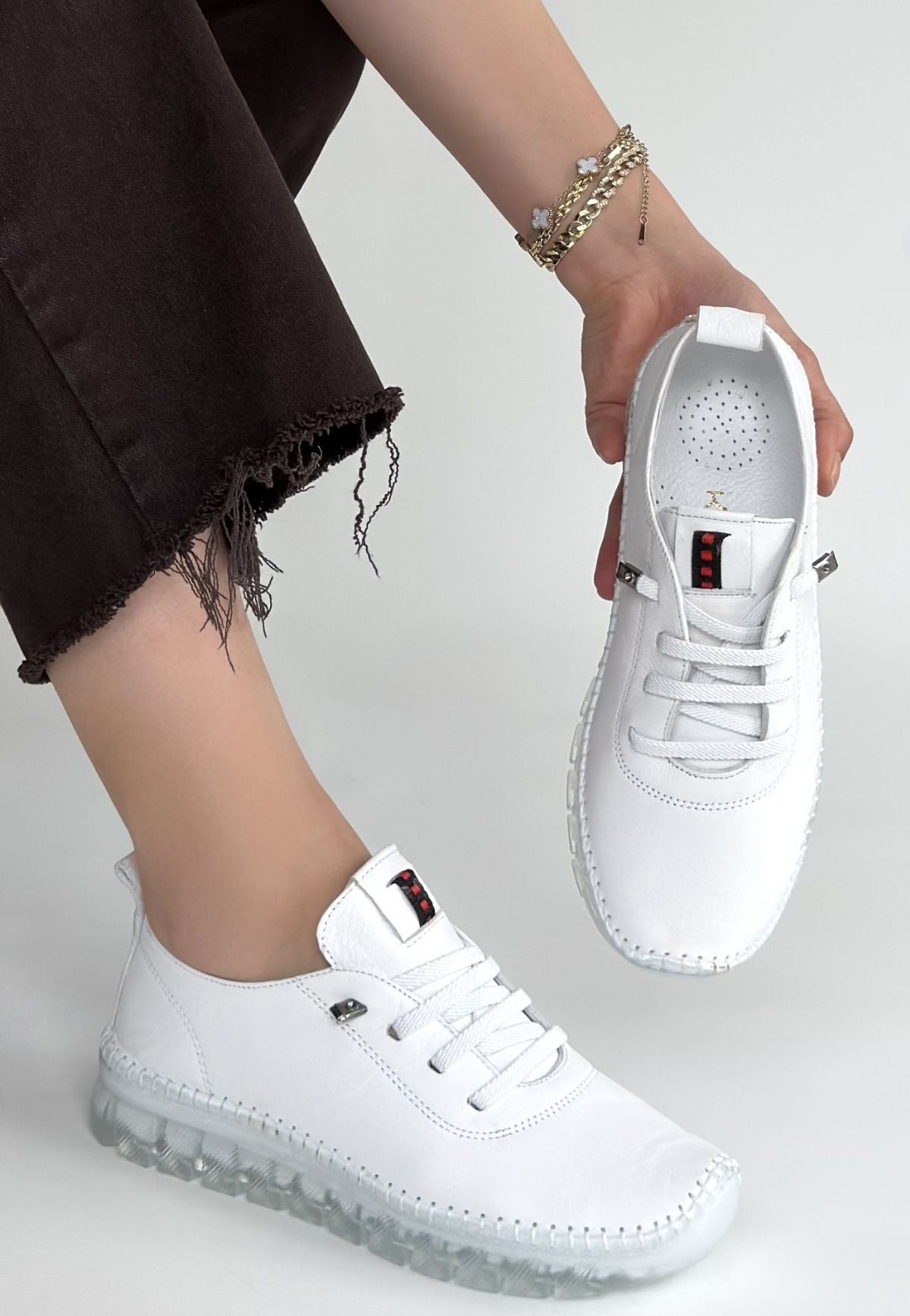 Jiten Kadın Beyaz Hakiki Deri Bağcıklı Spor Ayakkabı