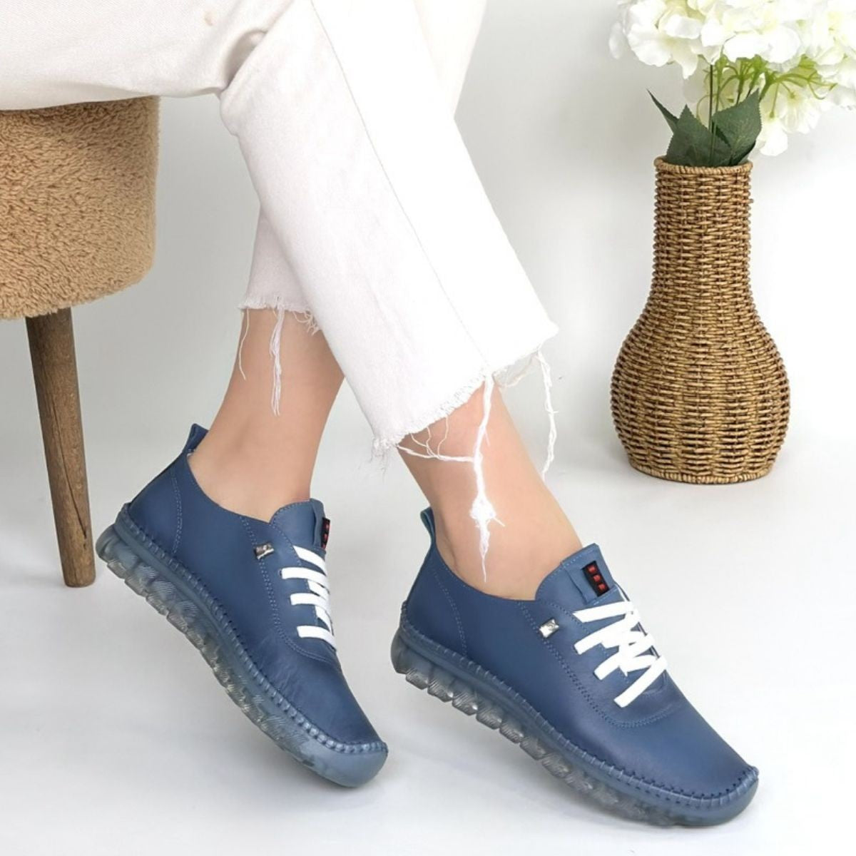 Jiten Kadın Mavi Hakiki Deri Bağcıklı Spor Ayakkabı