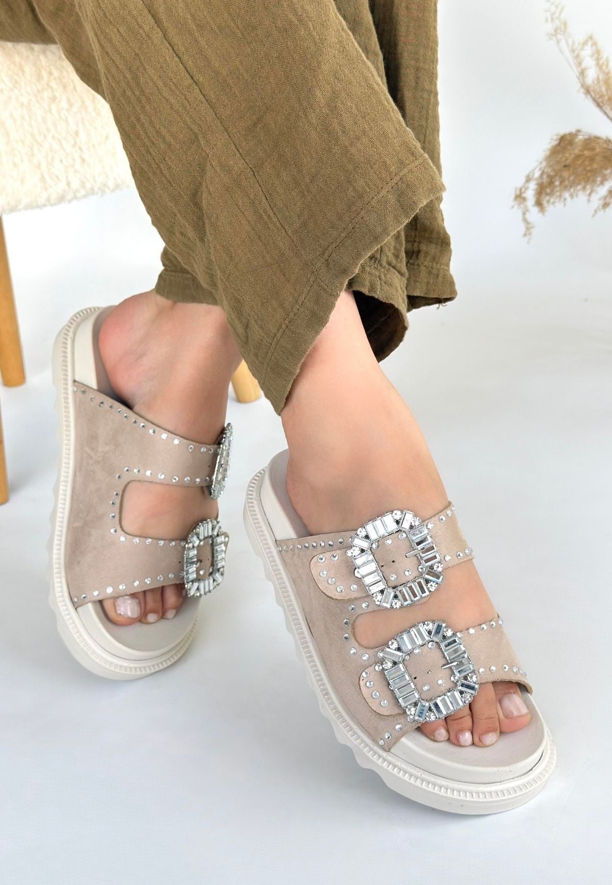 Juana Bej Nubuk Taşlı Kadın Terlik