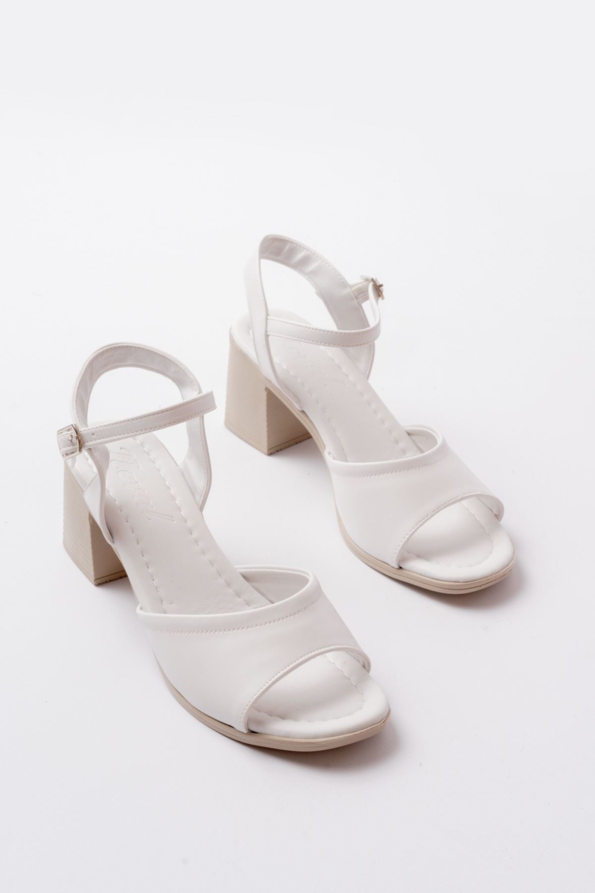 Atelya Beyaz Topuklu Kadın Sandalet