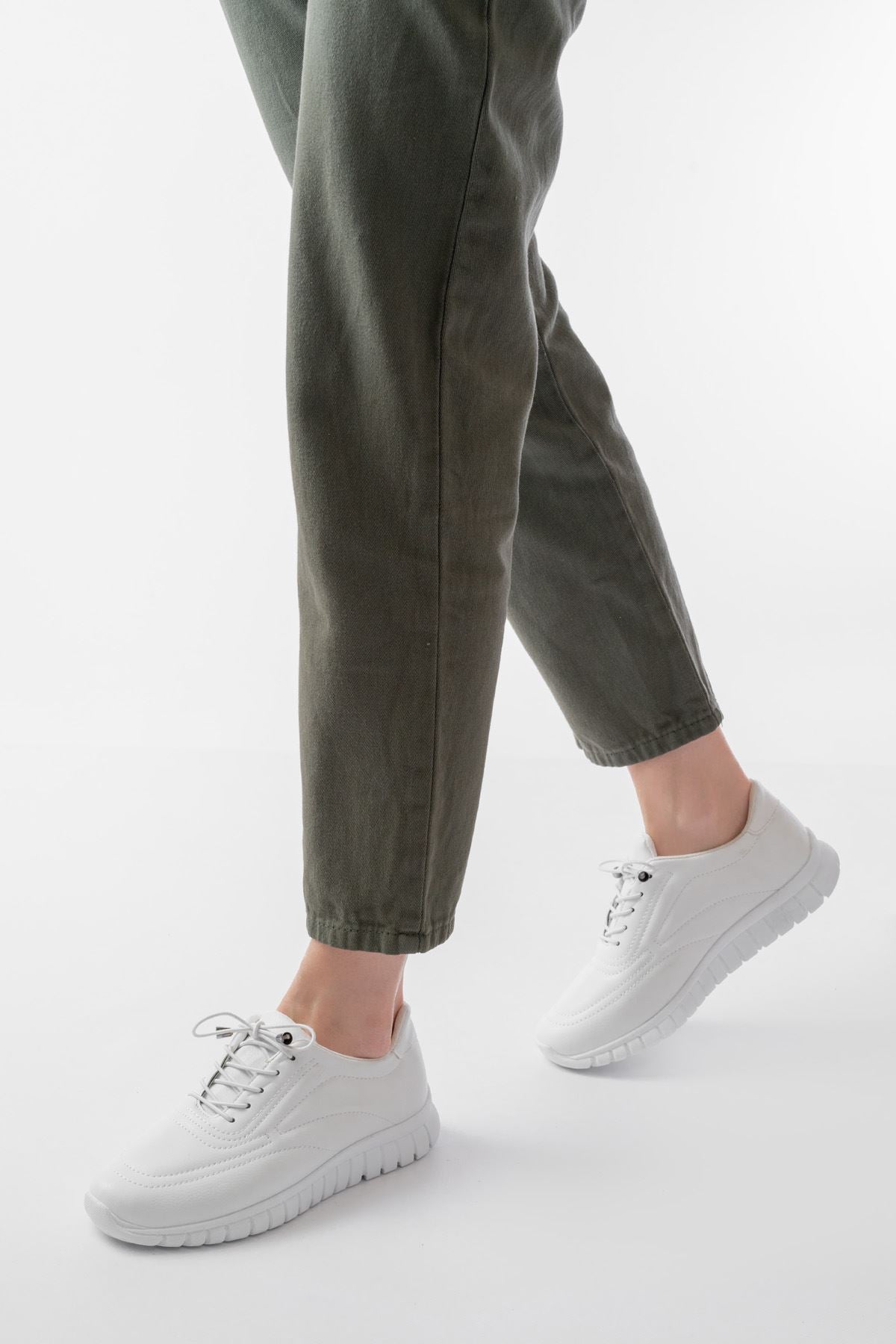 Nangase Beyaz Bağcıklı Desenli Günlük Spor Ayakkabı