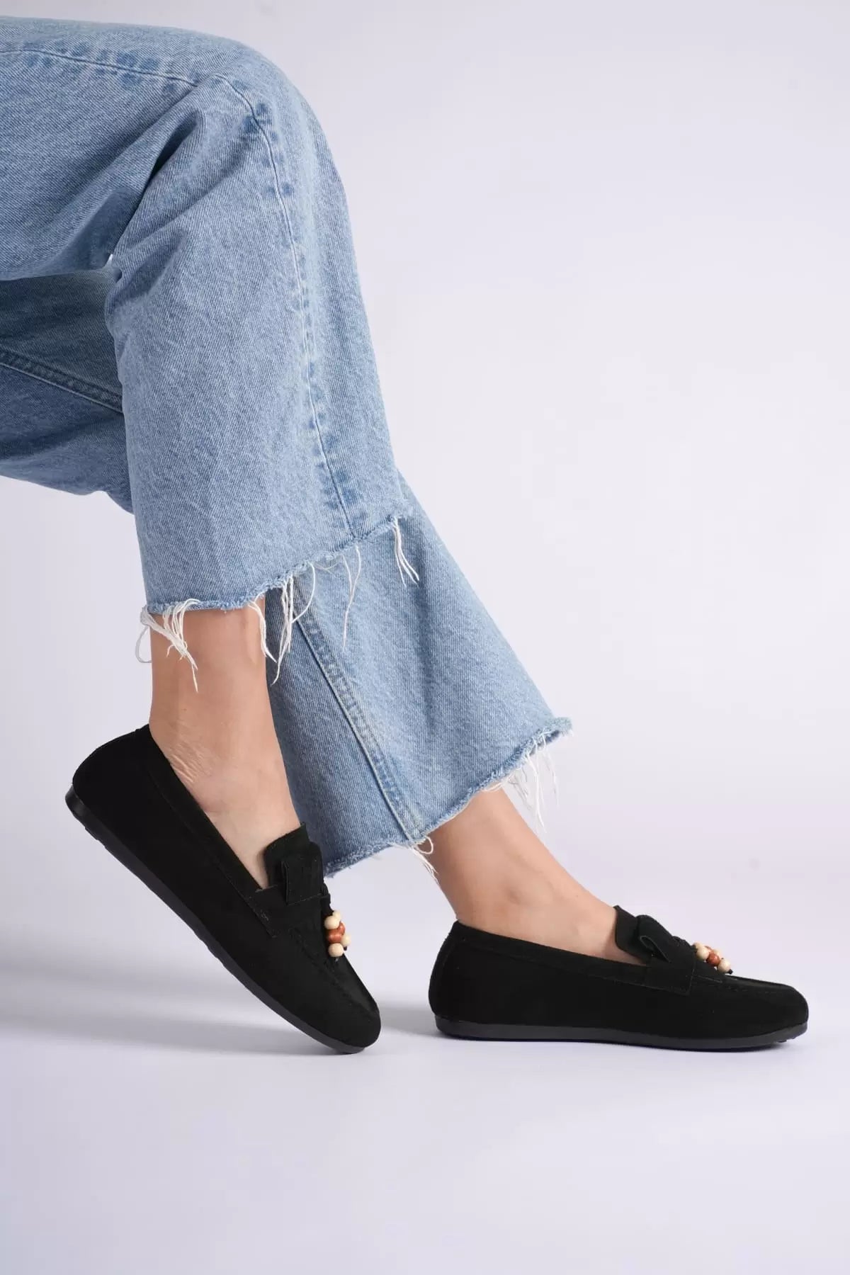 Lunira Kadın Siyah Süet Boncuk Detaylı Loafer Ayakkabı