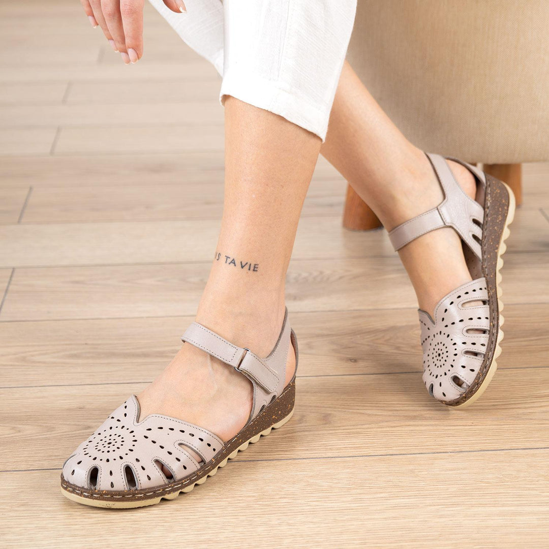 Karis Hakiki Deri Gümüş Kadın Sandalet