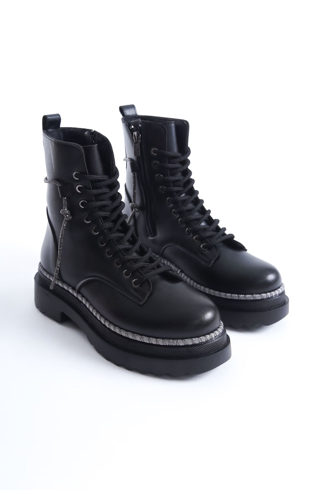 Karma Özel Tasarım Kışlık Siyah Kalın Tabanlı Kadın Bot