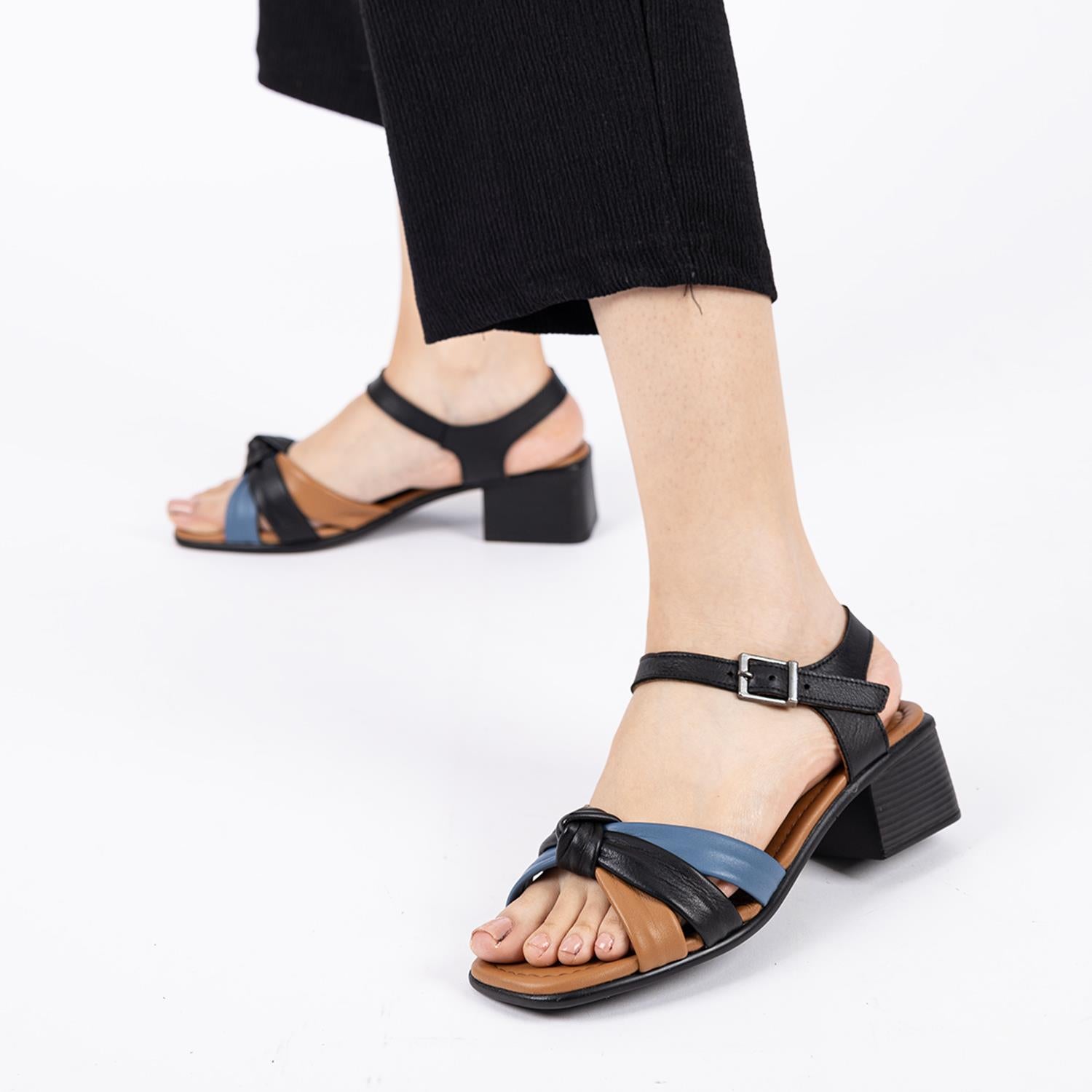 Kastel Siyah Hakiki Deri Kadın Topuklu Sandalet