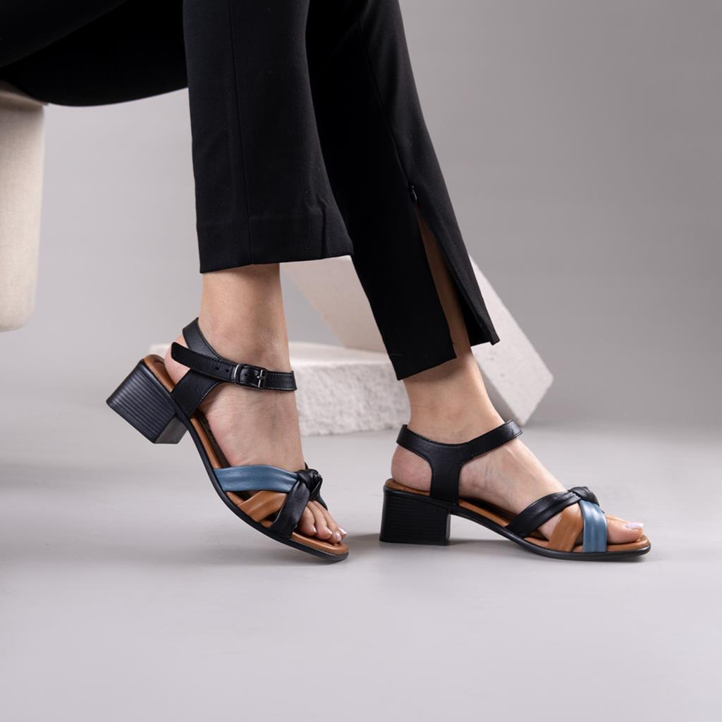 Kastel Siyah Hakiki Deri Kadın Topuklu Sandalet