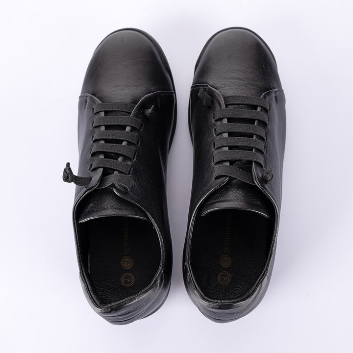 Kazu Kadın Hakiki Deri Siyah Günlük Ayakkabı