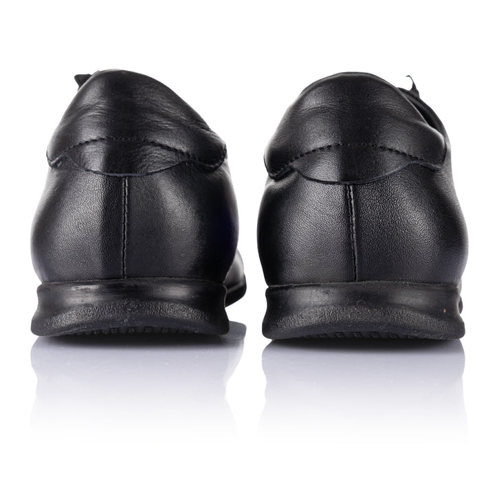 Kazu Kadın Hakiki Deri Siyah Günlük Ayakkabı