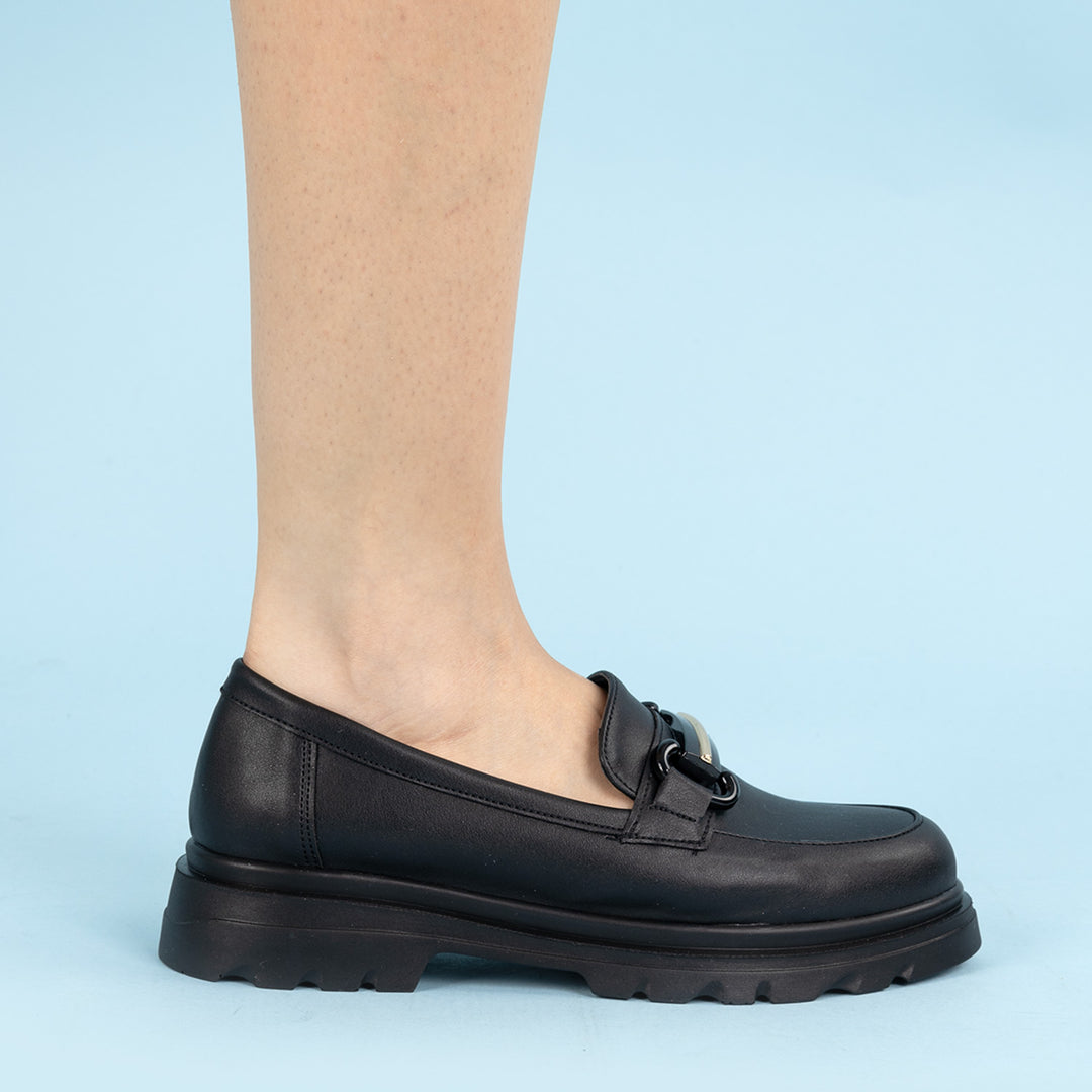 Kula Kadın Tokalı Siyah Loafer Ayakkabı